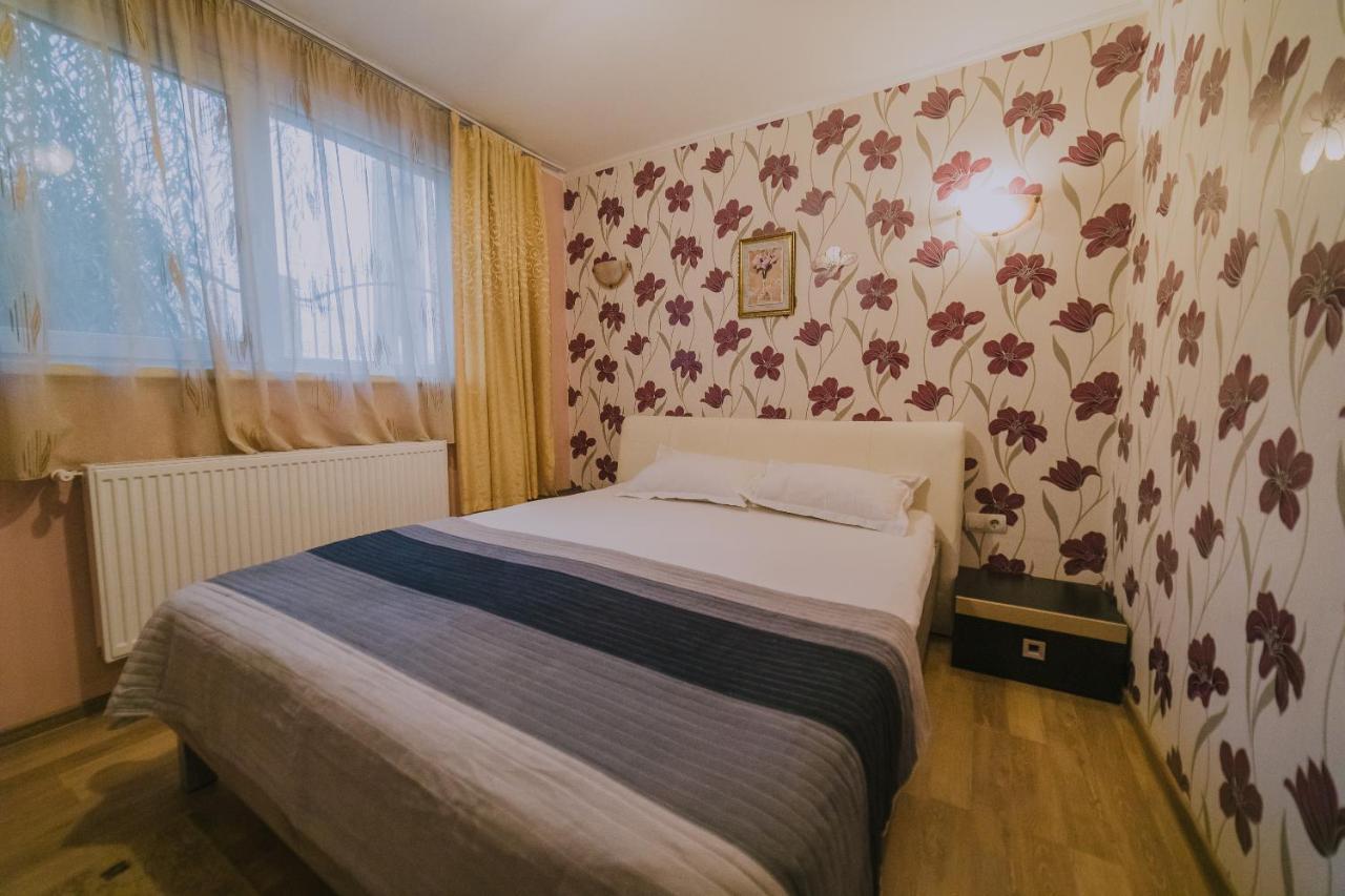 Hostel Denisa 布泽乌 外观 照片