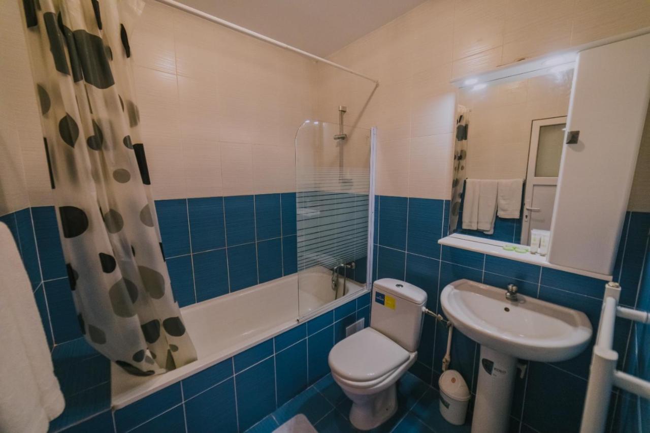 Hostel Denisa 布泽乌 外观 照片