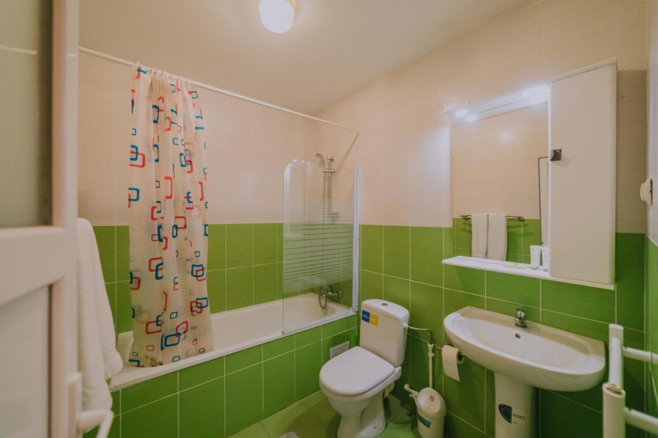 Hostel Denisa 布泽乌 外观 照片